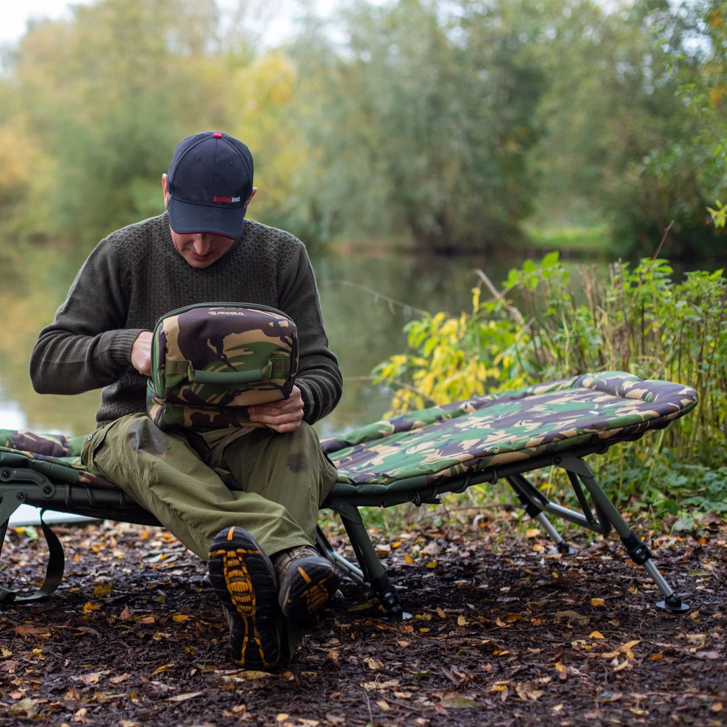 Cheap ๐ Trakker DPM Superlite Bed Bedchairs ๐ 3 Cheap ๐ Trakker DPM Superlite Bed Bedchairs ๐ - Image 3