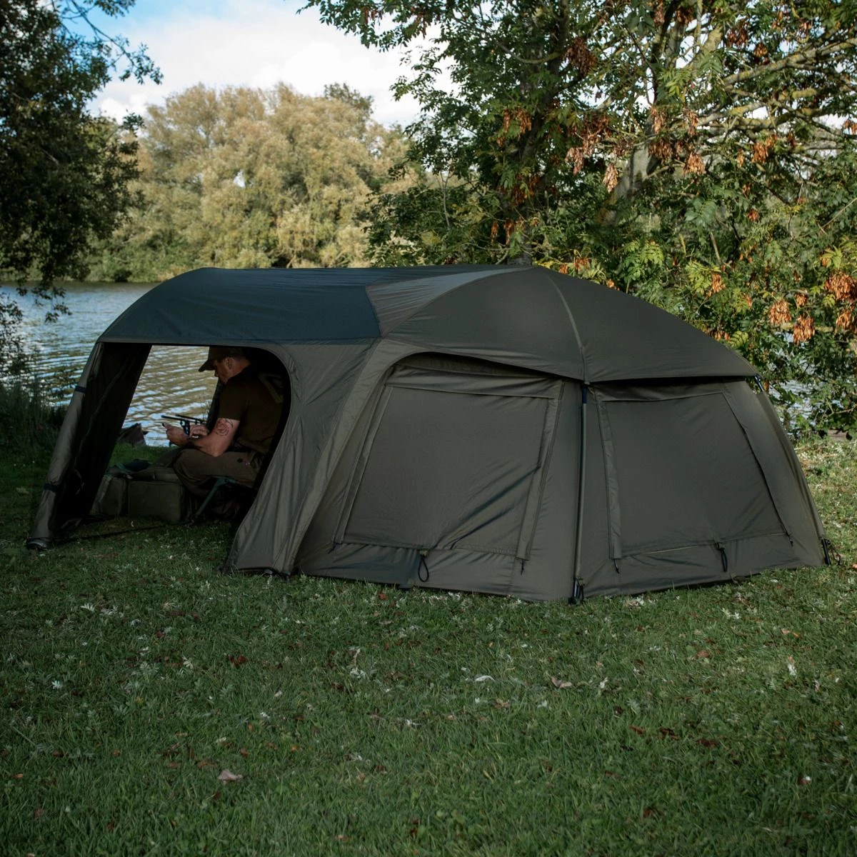 Best deal 𧨠Trakker Tempest 100 Brolly Aquatexx EV 1.0 Social Cap Bivvy Accessories π₯ 2 Best deal 𧨠Trakker Tempest 100 Brolly Aquatexx EV 1.0 Social Cap Bivvy Accessories π₯ - Image 2